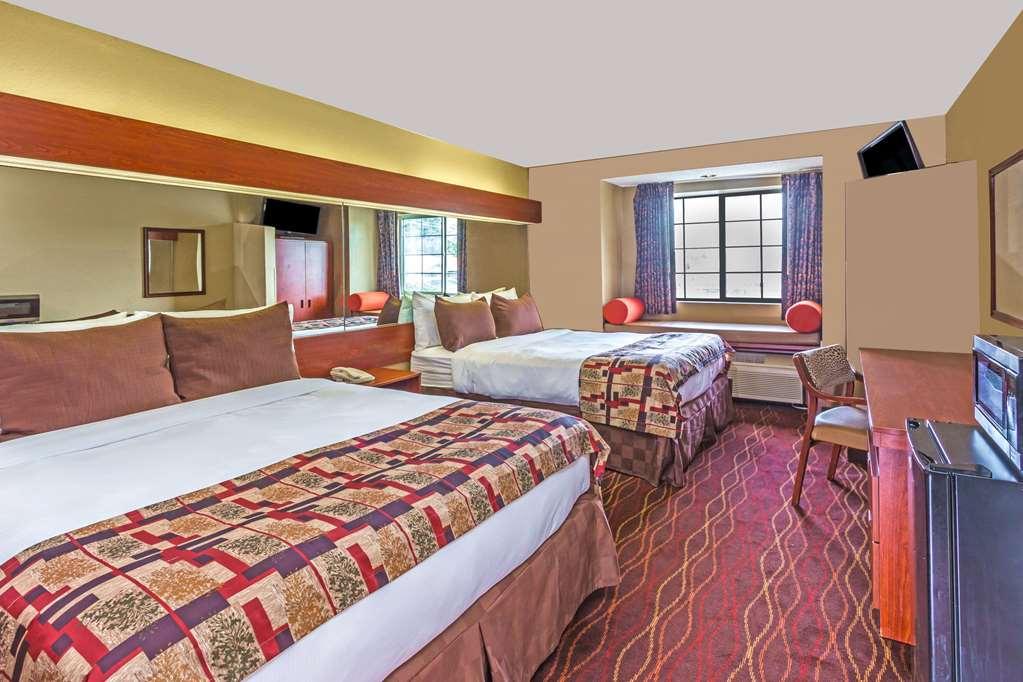 Microtel Inn & Suites By Wyndham Норкрос Стая снимка