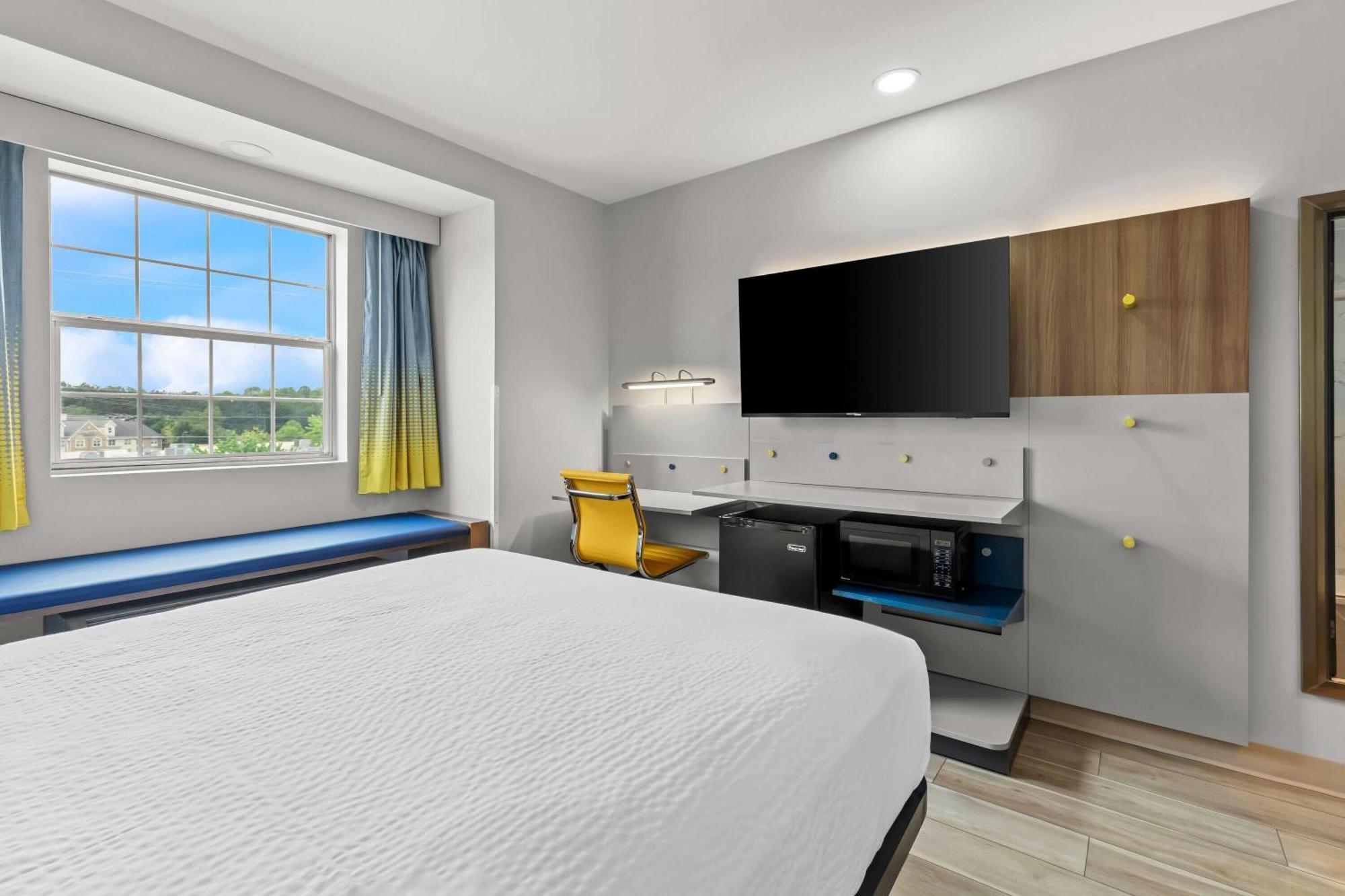 Microtel Inn & Suites By Wyndham Норкрос Екстериор снимка