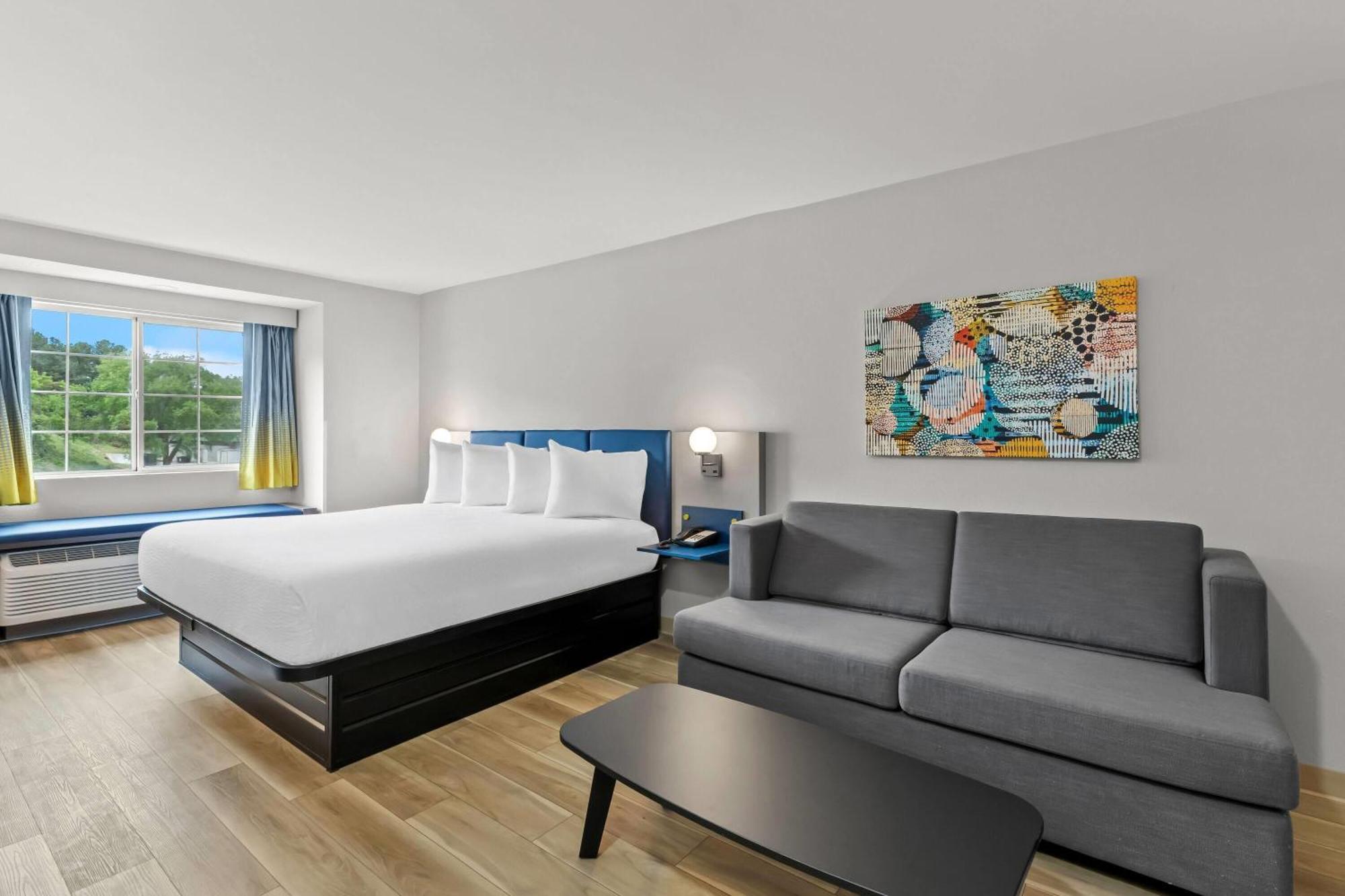 Microtel Inn & Suites By Wyndham Норкрос Екстериор снимка