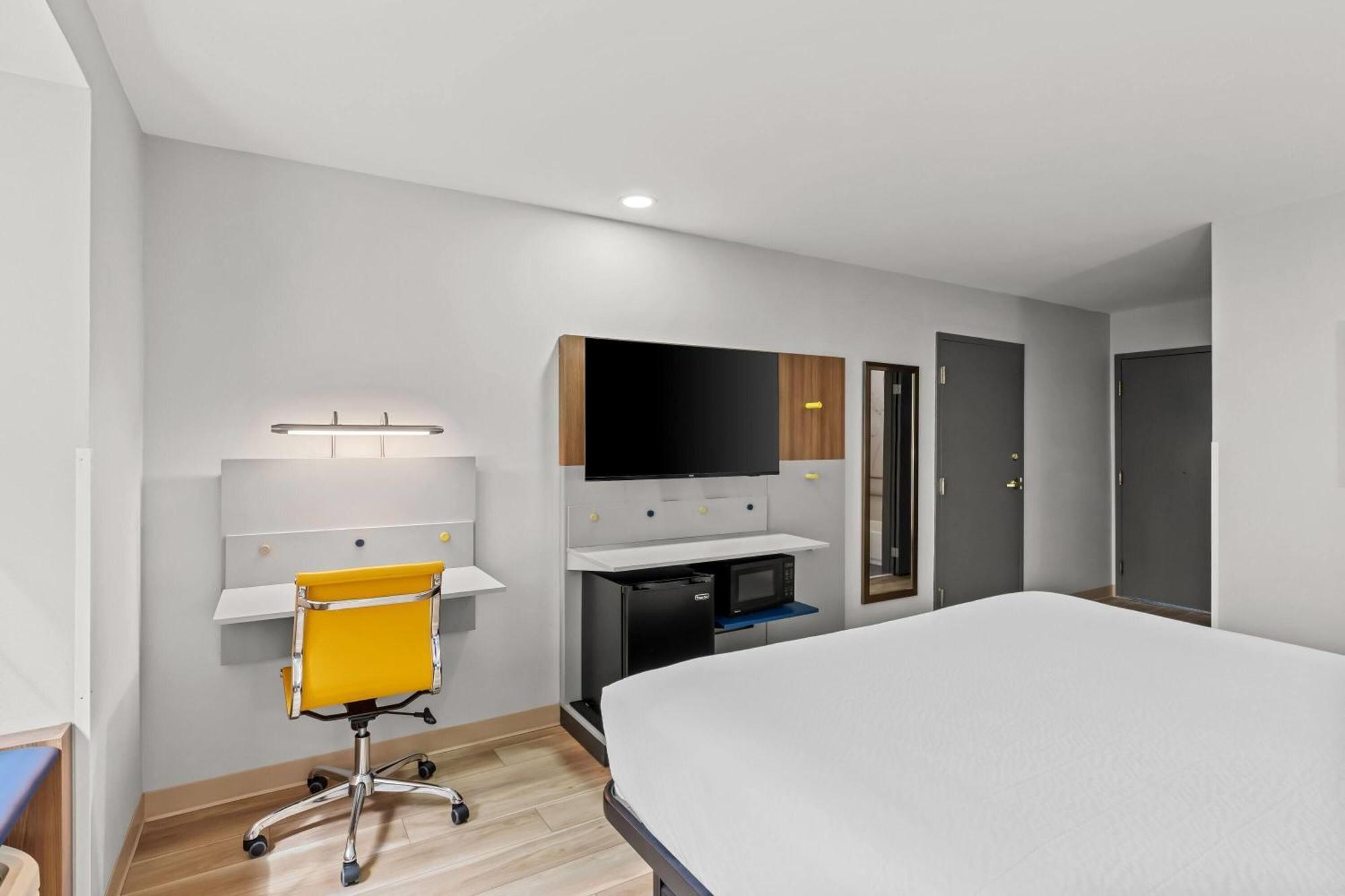 Microtel Inn & Suites By Wyndham Норкрос Екстериор снимка
