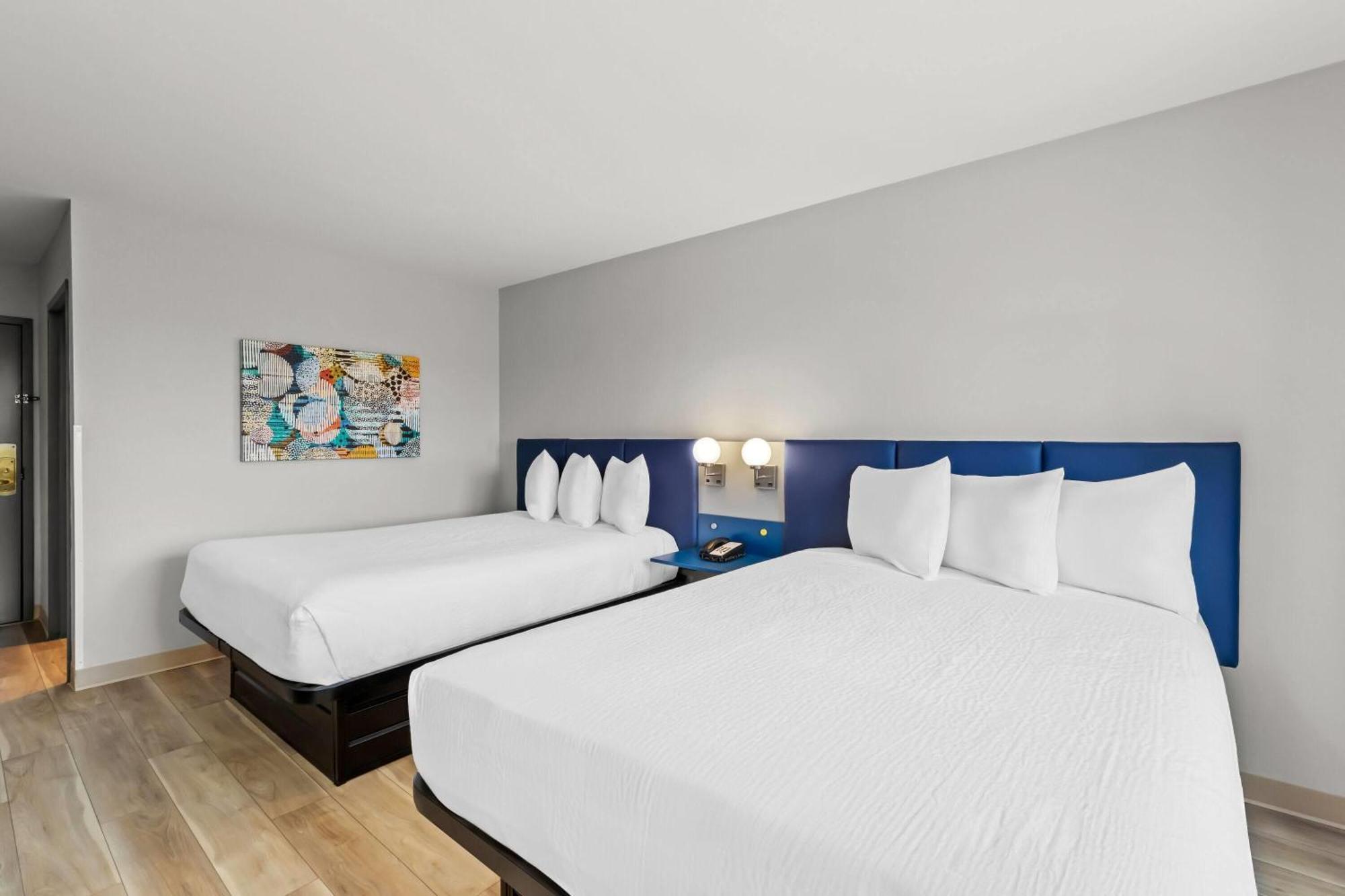Microtel Inn & Suites By Wyndham Норкрос Екстериор снимка